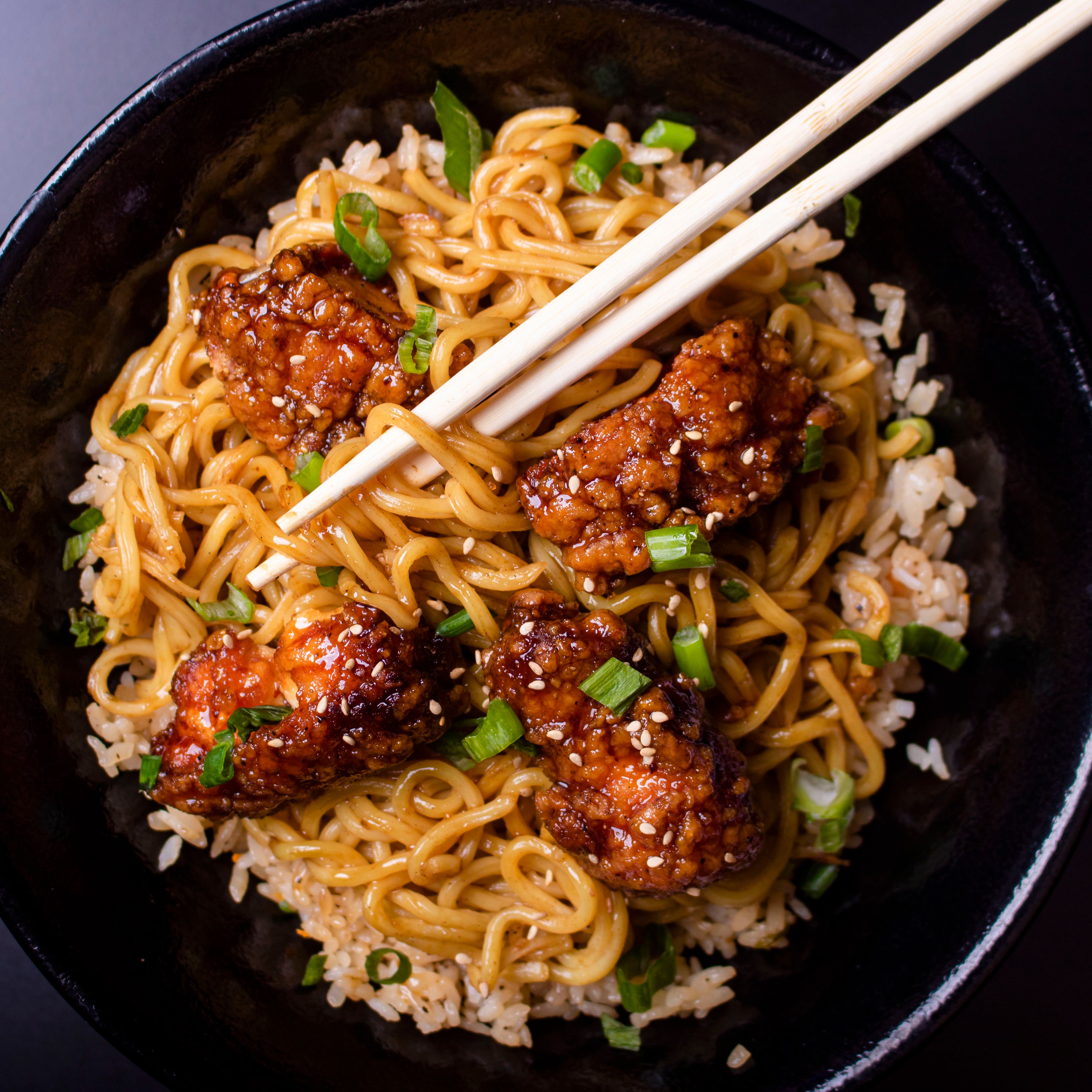 Chinese Garlic Chicken Rice Noodles