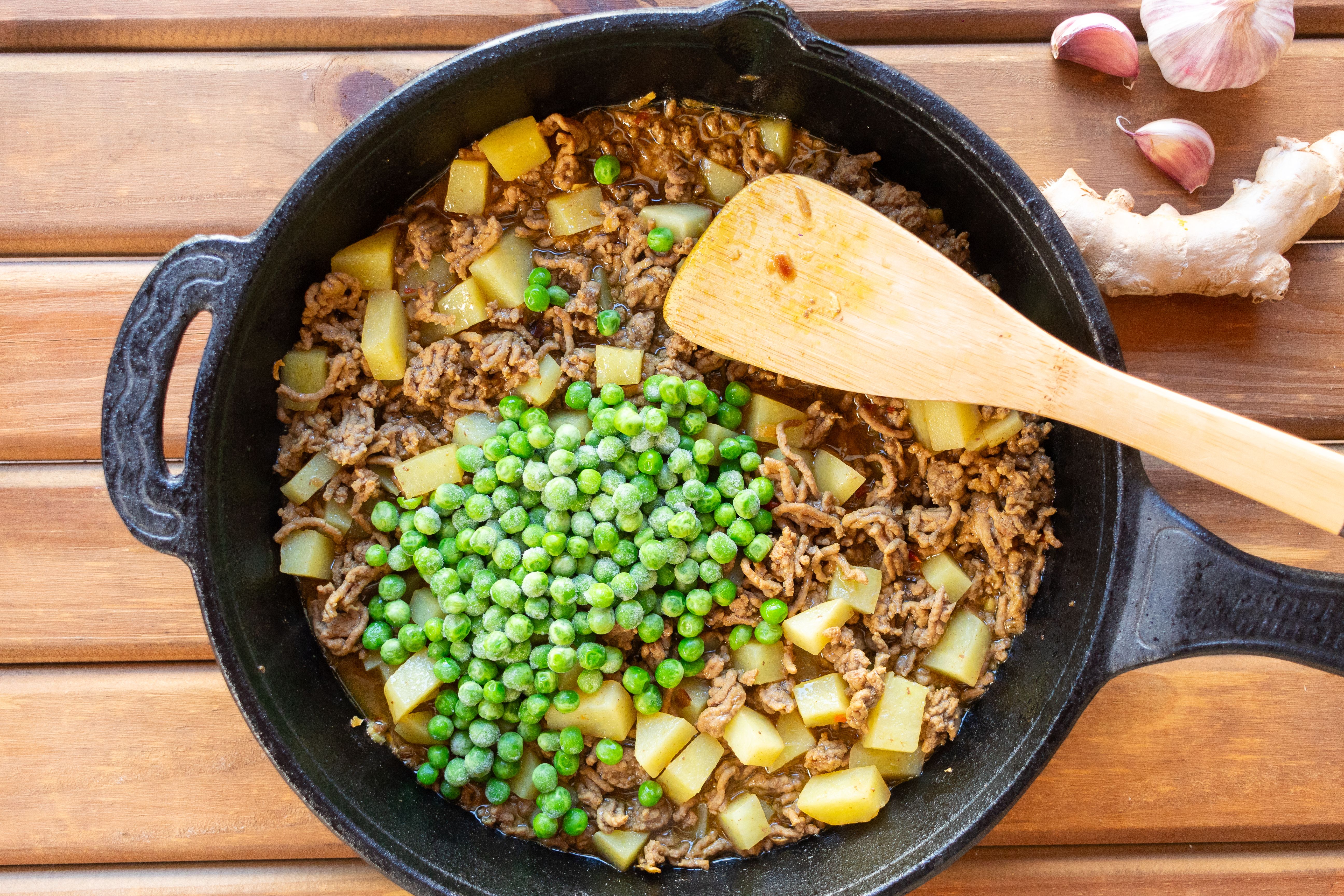 American Chicken Potato Pea Skillet